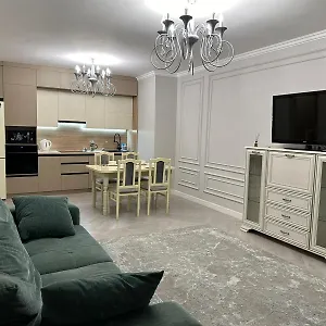 Апартаменты 2 жк Raiymbek Near Mega, F11, Алматы